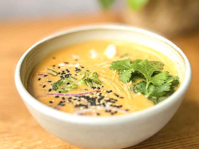 Tom Yum Soup Oyshi Sushi Frauenfeld